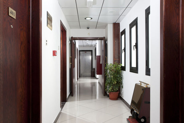 Floor corridor